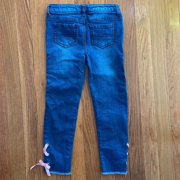 Two Little Girls Epic Threads Jeans, Size 6 - Picture 6 of 11